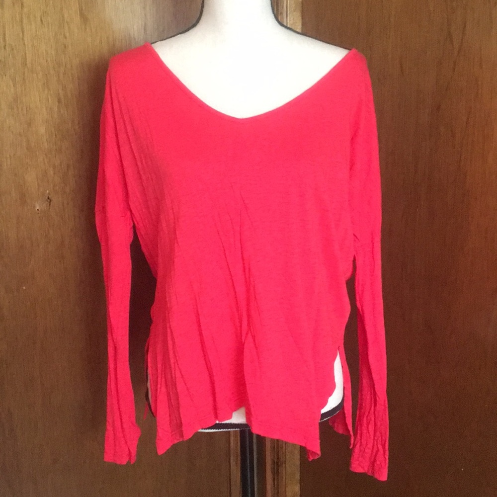 🎉🎉JUST REDUCED🎉🎉Velvet tee - Picture 2 of 4